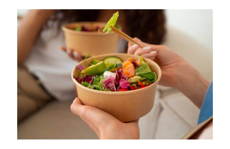 La versatilidad de las ensaladeras con tapa: de los picnics a los almuerzos de oficina